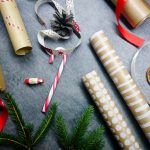 pakowanie świątecznych prezentów